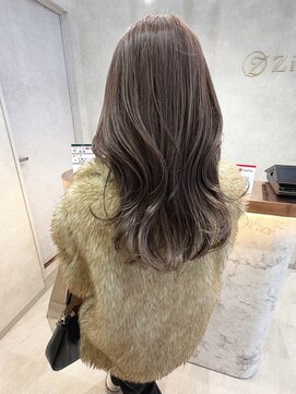 ジーナ 札幌(Zina) ハイライトベージュ/レイヤーカット