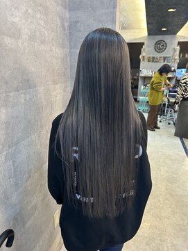 サンエンヘアー(lll_en hair) 艶々ストレート