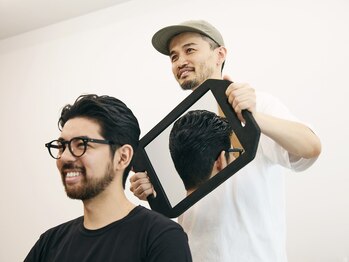 イナフ(ENUFF)の写真/[代々木駅]大人の男性のための一席だけの美容室。同世代の美容師だからできる悩みに合った提案と空間作り。