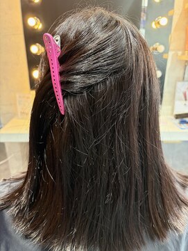 スパークスヘア(Sparks hair) どんな髪質でも柔らかな真っ直ぐの髪になれるうる艶髪