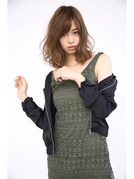 リル(Lilou) 【Lilou】大人かわいい ミディアム セミロング 透明感レイヤー