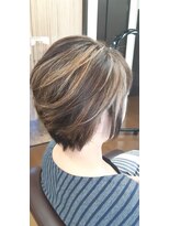 ヘアーヒーリングサロン アズ ラグジュアリー(hair healing salon az luxury) ショートボブ