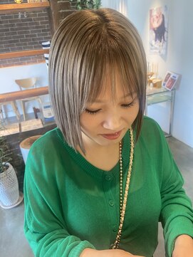 ジャンナ(Janna) ハイトーンボブ