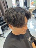 メンテナンスカットツイストスパイラルパーマ　センターパート