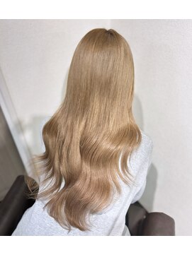 アンク クロス 関内店 ミルクティーベージュカラー【AOI】