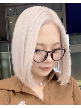 ロウル 渋谷(LOWRL) 暖色ホワイトカラー/ケアブリーチカラー