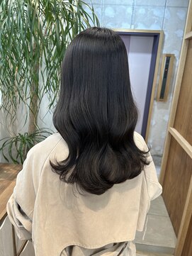 ナインスフロア(9NINTH FLOOR) 暗めグレージュアッシュ/地毛風カラー/韓国風巻き髪/暗髪ツヤ髪