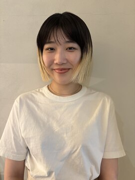 カシ 中目黒(CASI) コンパクトボブ/デザインブリーチ