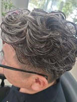 ナミナミ(naminami)&nbsp;《Hair Box naminami》刈り上げパーマスタイル