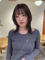 ダンボ(DUMBO)&nbsp;<kacho >ウルフレイヤー  グレージュ 顔まわりレイヤー　ウルフ