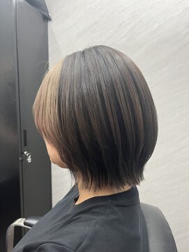 フレームプラス なんば駅前店(FRAME+) くびれボブ