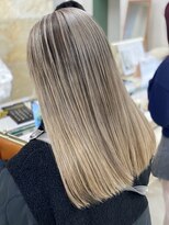 シャルムバイケンジ(Charm.by KENJE)&nbsp;デザインカラーバレイヤージュ細めハイライト白髪ぼかし東京銀座