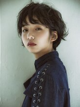 ファッション誌、ファッションショーなどのヘアメイクもしております☆