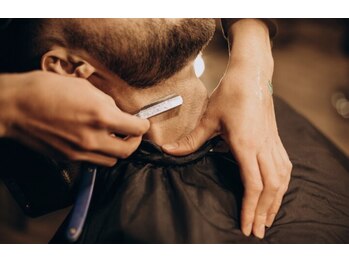 オースヘアー アクトモール店(O's HAIR)の写真/＜高槻駅徒歩2分＞ひげ・肌ケアまで叶う大人のための本格シェービング