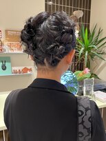 ベホブ(Behov) ツインニュアンスヘアアレンジ