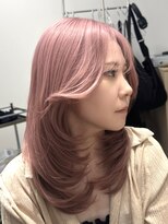 ブルタルトウキョウ(BRUTAL TOKYO) 新宿レイヤーカット/ピンクベージュ/顔まわり/海外風
