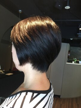 プロデュース グッド デザイン レミュー(produce good design LES MUES) 【LES MUES千葉】クールビューティーボブ