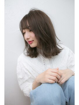 ヴィバラヘアー 別府駅前店(VIVA LA HAIR) 切りっぱなしセミディ