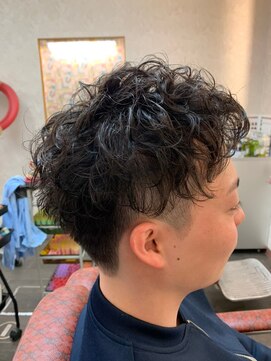 エスエムアールツー(SMR2) ★メンズネープレスベリーショートパーマスタイル★