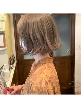 ラレイ(Lalei) *ミルクティベージュ×ボブ 辻幸奈 表参道