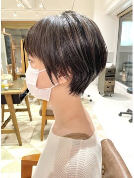 ネオリーブエム(Neolive em;) 絶壁解消☆耳掛けショート☆