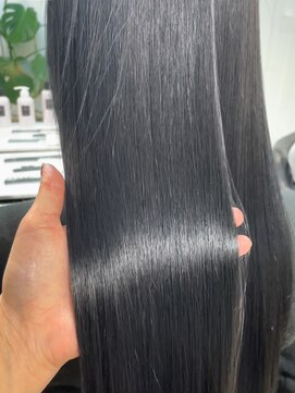 ラブクロムトーキョー オモテサンドウ(LOVECHROME OMOTESANDO) 黒髪ストレート