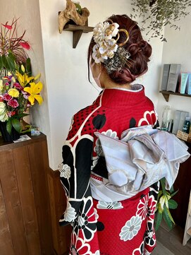 ヘアーサロン プアメリア(Puamelia) うなじスッキリアップヘア!結婚式 二次会 花嫁 成人式 着物