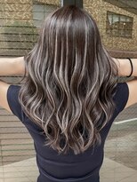 ヨロ 小岩(YOLO)&nbsp;ハイライトグラデーションカラーオージュアダブルカラー白髪染め