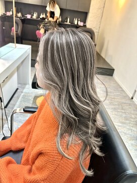 ブレンド 渋谷(BLend) ハイライトカラーマチルダボブインナーグレージュ前髪