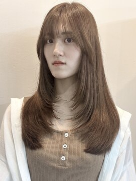 サクラ オモテサンドウ(SAKURA) 韓国風ワンカールで決まるトレンドレイヤーカット×ぱっつん前髪