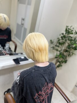 カリーナ(CARINA) ブロンドカラー/ブリーチ修正