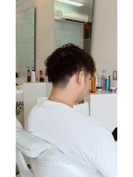 ブリーズ(Breeze) 20代30代40代ナチュラル束感ルーズショート爽やかシャドウパーマ