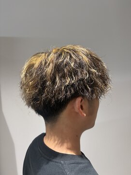 アンティーク 美術館前(antique) ツイストスパイラルパーマ