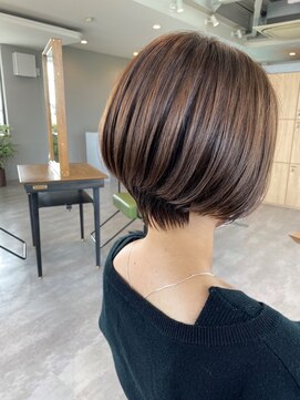 ロキ(Roki) 【Roki 岐阜】前下がりボブ/アゴライン