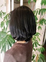 エムハチ(M8) 大人風キレイめふんわりボブ