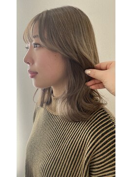 シェノン 西梅田(CHAINON) レイヤーカット/ウェットヘア/デザインカラー/ベージュ/ブラウン