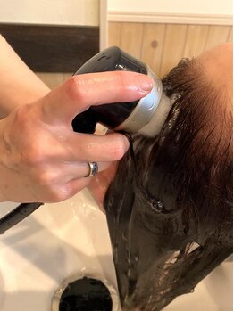 ヘアメイク ノエル(HAIR MAKE noel)の写真/《marbb》使用でキューティクルや頭皮に隠れた汚れや残留物を除去!薬剤を使わず、肌や髪に優しいスパタイム