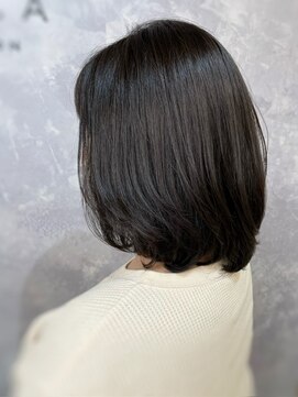 バッカ 横浜桜木町店(BACCA) ボブレイヤー、ダークアッシュ