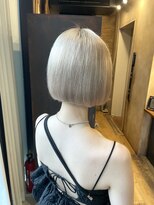 オーストヘアーベンヌ(Aust hair Bennu) ホワイトミルクティー×ミニボブ♪阪上