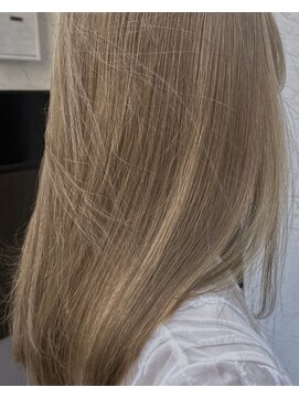 フィアート ヘアドレッシング サロン(Fiato Hairdressing Salon) ミルクティーベージュ