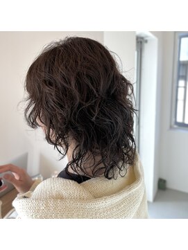 バウ(Baw) ミディアムウルフパーマ