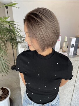 キング 高槻(K!ng) ハイライトカラーミルクティーベージュケアブリーチダブルカラー