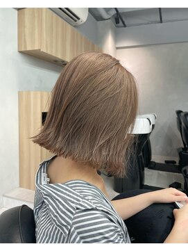 ソワ 錦糸町(soi) ハイトーンカラー_前髪パーマ_ぱっつん前髪