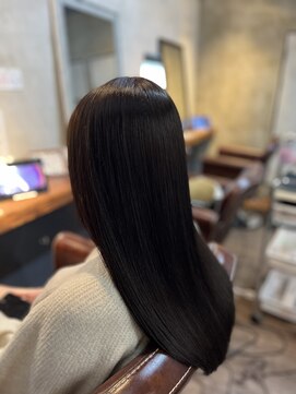 スローネ(THRONE) 縮毛矯正で艶髪／20代30代40代／新宿／髪質改善