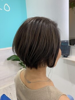 マイロ(MYRO)の写真/「伸びてきても白髪が気になりにくい」と好評◎グレイカラーでもデザイン性の高いカラーを実現します♪