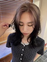 楪(yuzuriha)&nbsp;White beige＋Black Roots design