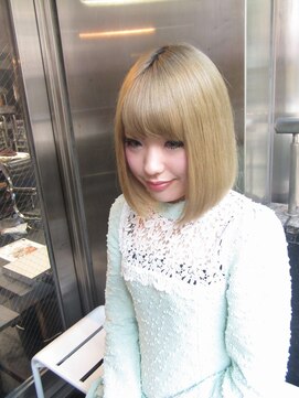 トリックストア(TRICK STORE) パッツンボブベージュ