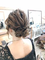 ロカット サロン(Roquat Salon) ゆるふわシニヨンアレンジ【ヘアアレンジ 立川/立川南/立川】