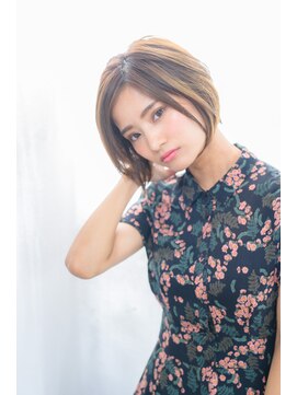 ネオリーブクレア 綱島店(Neolive Krea) 前下がりグレージュショート