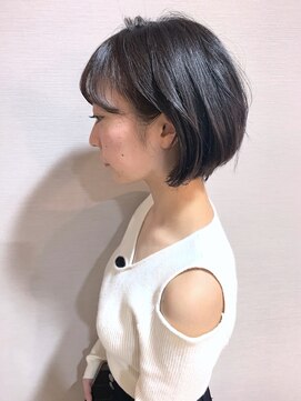 ジルバイジアン(JILL by GIEN) 耳かけ ワンサイドショートボブ @タナカ